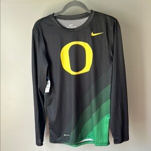 NWT Nike Men's Oregon shirt
